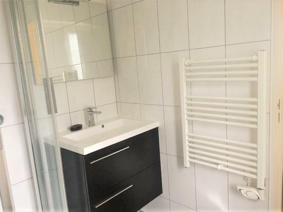 Cabourg Centre, Appartement Pour 4 Personnes A 100M De La Mer Bagian luar foto